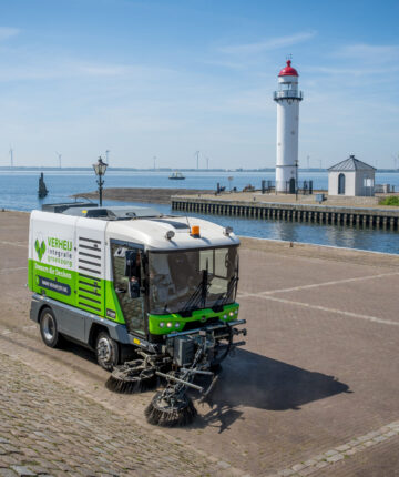 Verheij Integrale groenzorg aan het werk bij gemeente Hellevoetsluis.