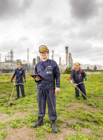 Medewerkers van Verheij die werkzaam zijn in de industrie.